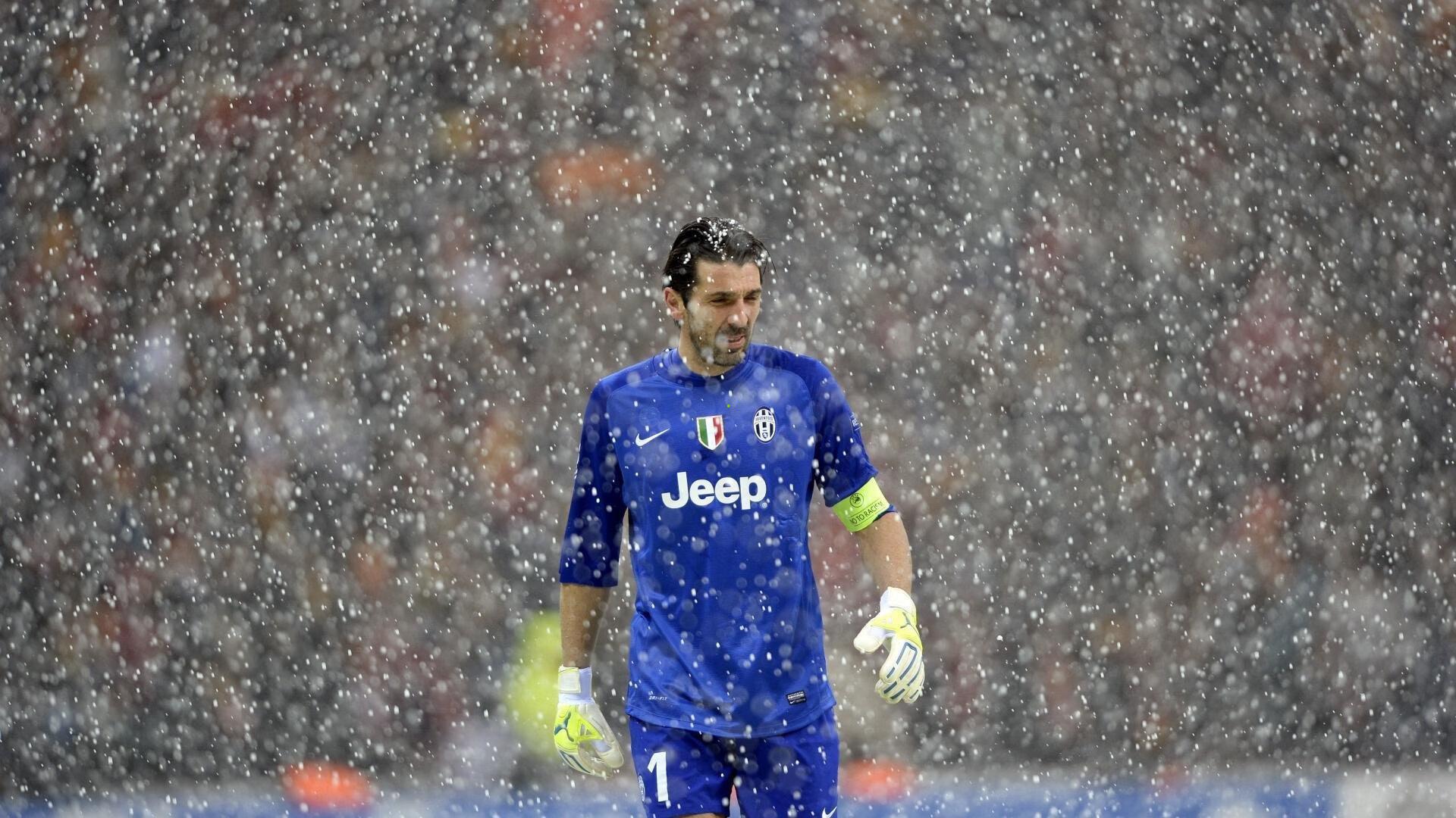 综合格斗巨星争霸赛落幕,新王加冕引爆全球格斗热潮