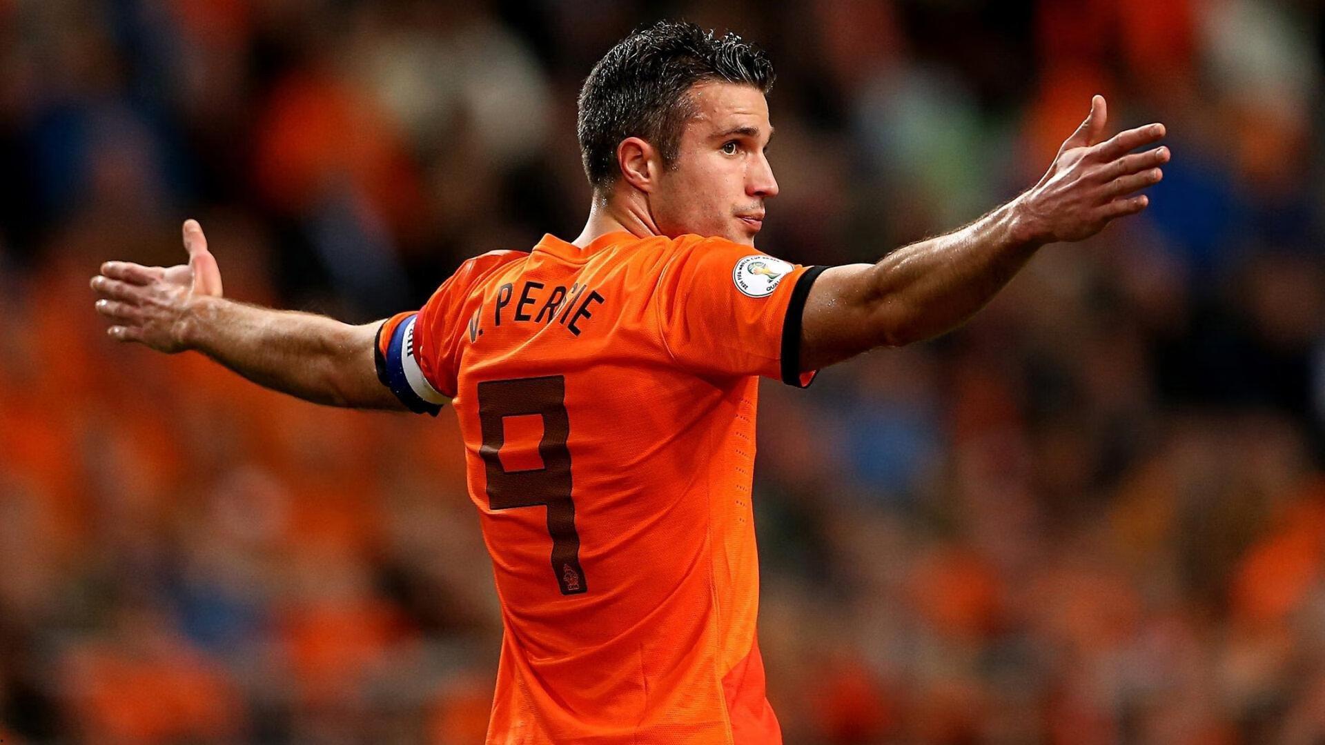 米兰提价续约门神迈尼昂至500万欧年薪 尤文图外伺机而动引关注